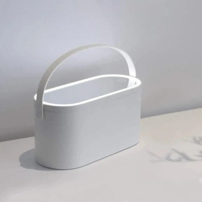 جمال مثالي مع مرآة LED وتخزين مدمج