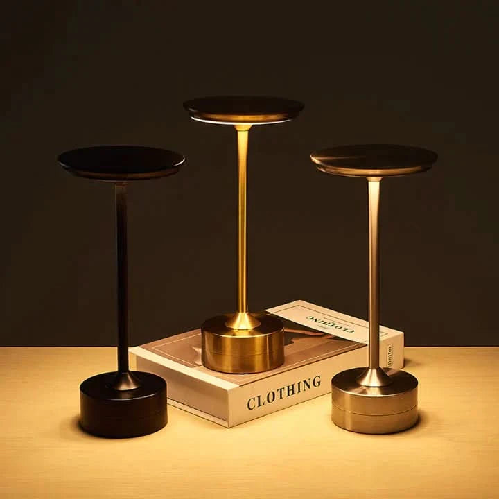 Wireless LED lamp with an elegant and touch-sensitive design 